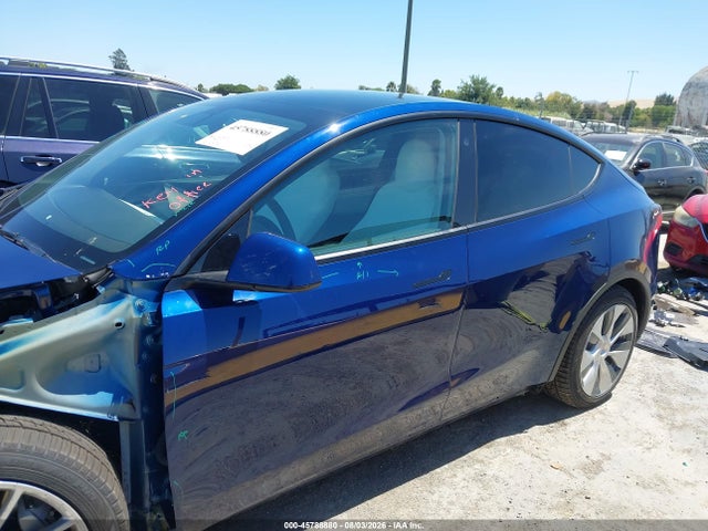 7SAYGDEE9NF348689 Tesla Model Y Long Range Dual Motor All-wheel Drive