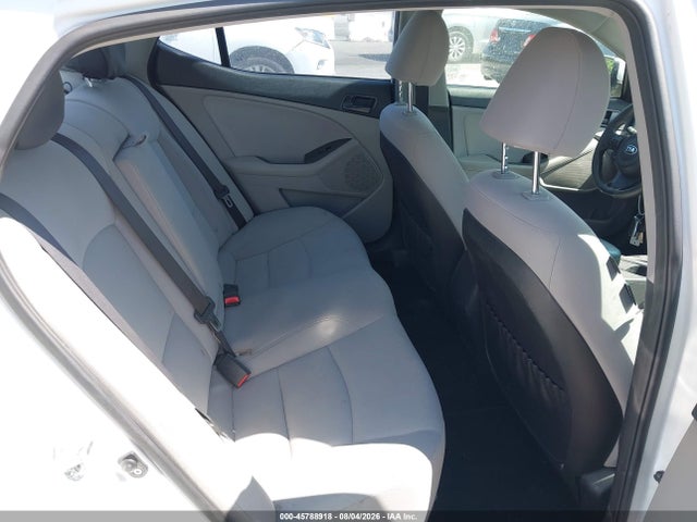 KIA Optima Lx 2015 KNAGM4A72F5642170 Image 8