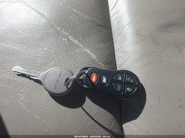 45788924 :رقم المزاد ، 2C8GP64LX2R550962 vin ، 2002 Chrysler Town & Country Limited مزاد بيع