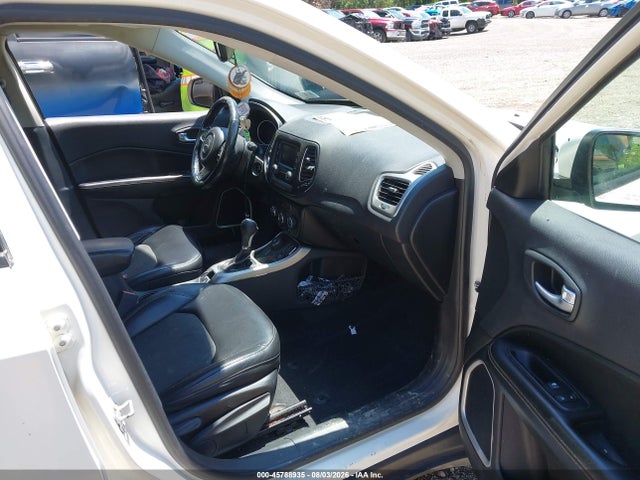 Продаж на аукціоні авто 2018 Jeep Compass Latitude 4x4, vin: 3C4NJDBB7JT114042, номер лоту: 45788935