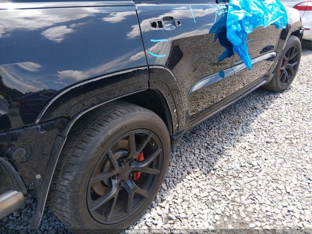 45788963 :رقم المزاد ، 1C4RJFDJ7HC660282 vin ، 2017 Jeep Grand Cherokee Srt مزاد بيع