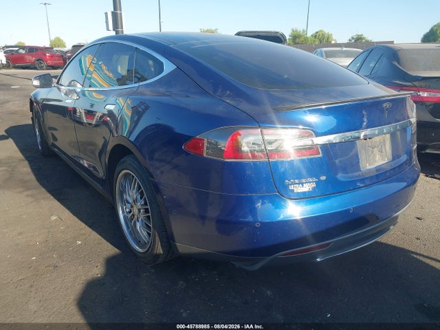 45788985 :رقم المزاد ، 5YJSA1H40FF085838 vin ، 2015 Tesla Model S 85d/p85d مزاد بيع