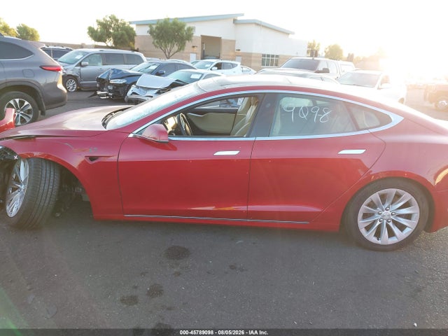 Tesla Model S 100d/60d/75d/90d/p100d 2017 5YJSA1E2XHF198945 Image 15