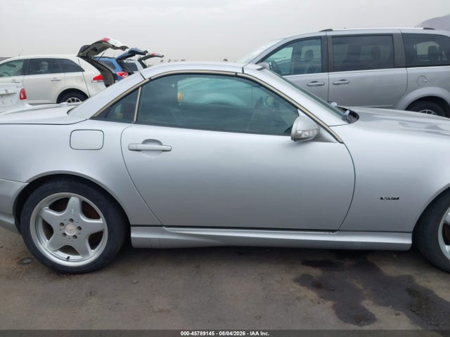 45789145 :رقم المزاد ، WDBKK65F71F200034 vin ، 2001 Mercedes-benz Slk 320 مزاد بيع