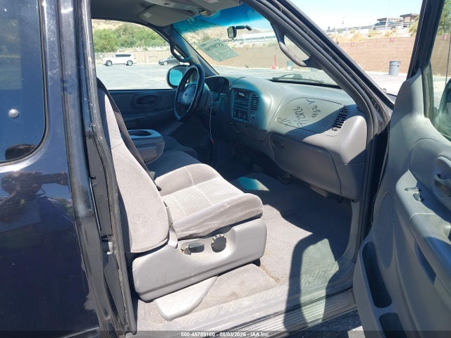 Продажа на аукционе авто 2002 Ford F-150 Lariat/xl/xlt, vin: 1FTRX17W42NA25704, номер лота: 45789180
