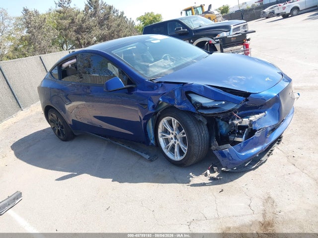 Продажа на аукционе авто 2024 Tesla Model Y Long Range Dual Motor All-wheel Drive, vin: 7SAYGDEE7RF031306, номер лота: 45789193