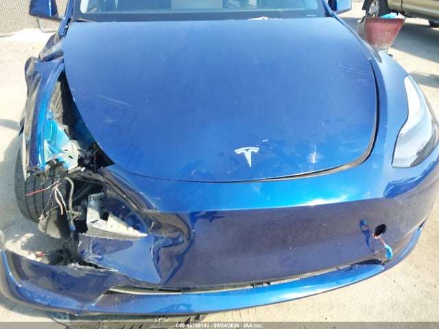 Продаж на аукціоні авто 2024 Tesla Model Y Long Range Dual Motor All-wheel Drive, vin: 7SAYGDEE7RF031306, номер лоту: 45789193