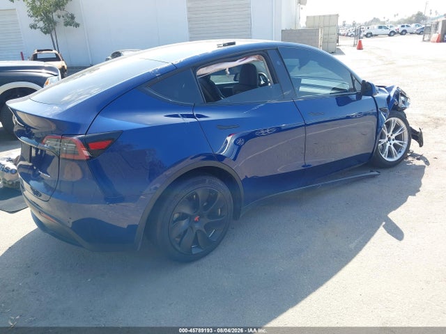 Продаж на аукціоні авто 2024 Tesla Model Y Long Range Dual Motor All-wheel Drive, vin: 7SAYGDEE7RF031306, номер лоту: 45789193
