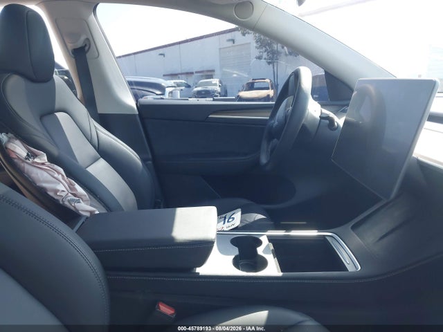 Продаж на аукціоні авто 2024 Tesla Model Y Long Range Dual Motor All-wheel Drive, vin: 7SAYGDEE7RF031306, номер лоту: 45789193