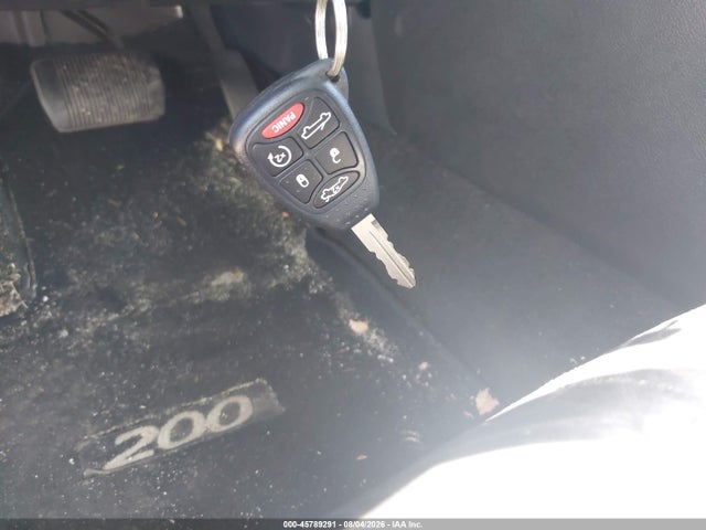 45789291 :رقم المزاد ، 1C3BCBFG0DN508868 vin ، 2013 Chrysler 200 Limited مزاد بيع
