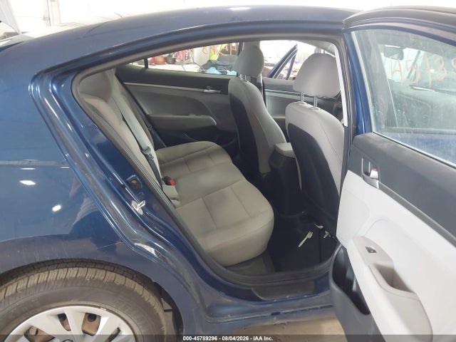 Продаж на аукціоні авто 2019 Hyundai Elantra Se, vin: 5NPD74LF2KH493416, номер лоту: 45789296