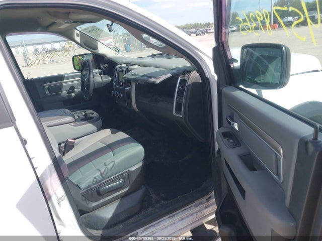 45789365 :رقم المزاد ، 1C6RR6TTXKS571869 vin ، 2019 Ram 1500 Classic Slt  4x2 6'4 Box مزاد بيع