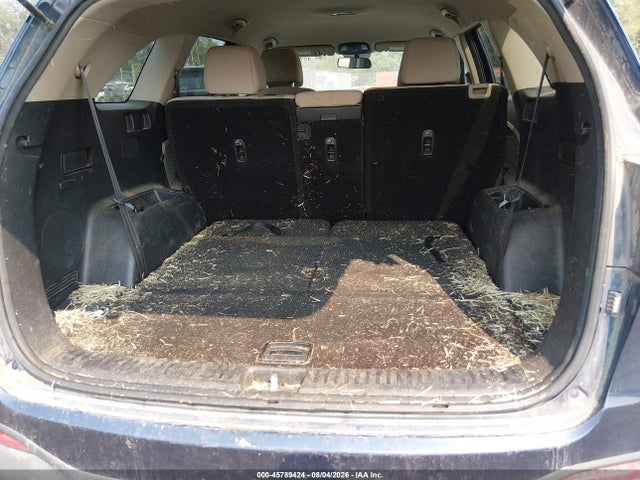 5XYPGDA54HG322495 KIA Sorento 3.3l Lx