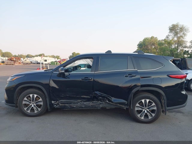 Toyota Highlander Xle 2021 5TDGZRBH6MS099213 Image 13