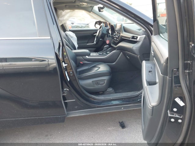 Toyota Highlander Xle 2021 5TDGZRBH6MS099213 Image 5