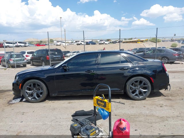 Chrysler 300 300s 2023 2C3CCABG1PH677301 Image 14