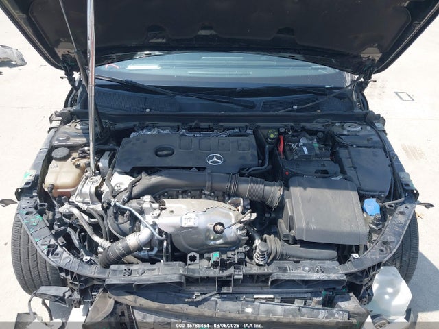 2021 Mercedes-benz Cla 250 მანქანა იყიდება აუქციონზე, vin: W1K5J4GB9MN185715, აუქციონის ნომერი: 45789454