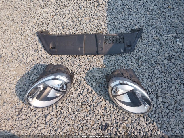 3VWFD7AT0JM700984 Volkswagen Beetle 2.0t Coast/2.0t S