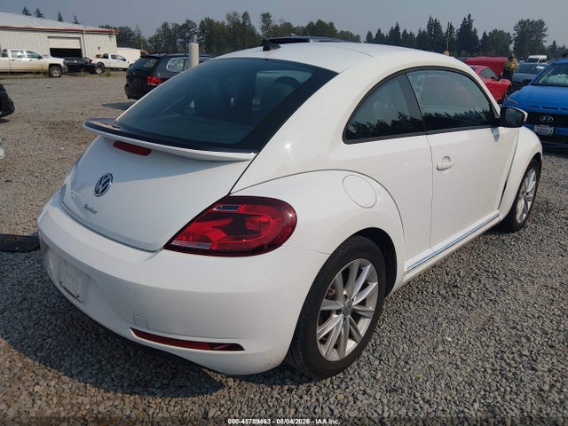 3VWFD7AT0JM700984 Volkswagen Beetle 2.0t Coast/2.0t S