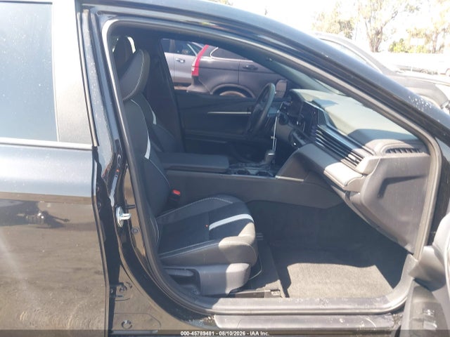 Toyota CAMRY SE 2025 4T1DAACK5SU037246 Image 5