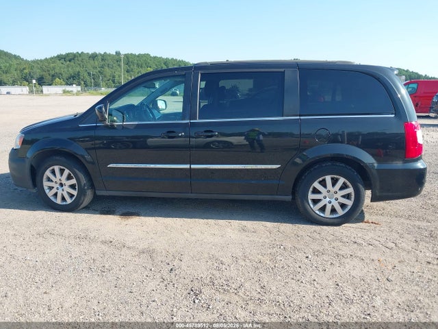 45789512 :رقم المزاد ، 2C4RC1BG2GR198403 vin ، 2016 Chrysler Town & Country Touring مزاد بيع