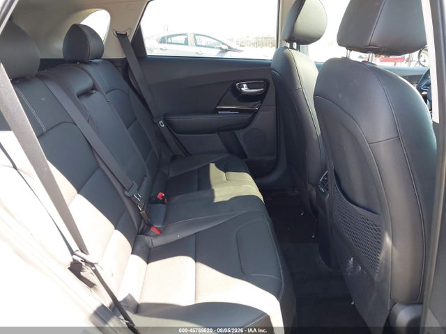 45789520 :رقم المزاد ، KNDCC3LCXN5546424 vin ، 2022 Kia Niro Touring Se مزاد بيع