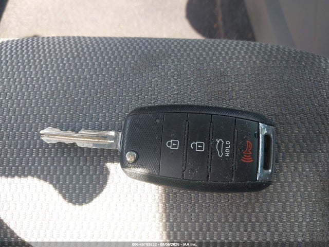 45789522 :رقم المزاد ، 3KPFK4A77HE083498 vin ، 2017 Kia Forte Lx مزاد بيع