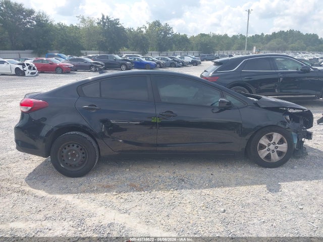 45789522 :رقم المزاد ، 3KPFK4A77HE083498 vin ، 2017 Kia Forte Lx مزاد بيع