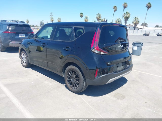 KIA SOUL LX 2023 KNDJ23AU3P7845489 Image 3