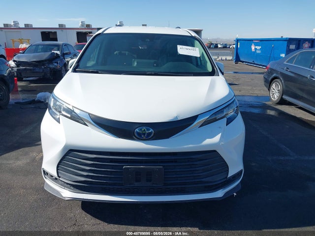 Продажа на аукционе авто 2021 Toyota Sienna Le, vin: 5TDKSKFC0MS039481, номер лота: 45789595
