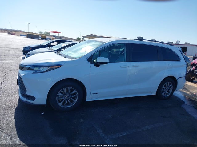 Продажа на аукционе авто 2021 Toyota Sienna Le, vin: 5TDKSKFC0MS039481, номер лота: 45789595