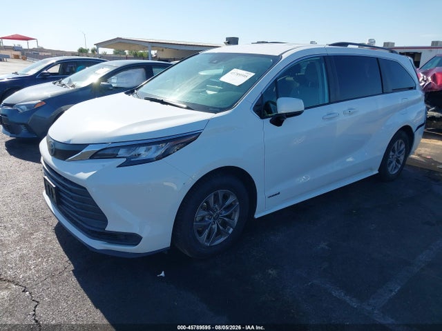 Продажа на аукционе авто 2021 Toyota Sienna Le, vin: 5TDKSKFC0MS039481, номер лота: 45789595