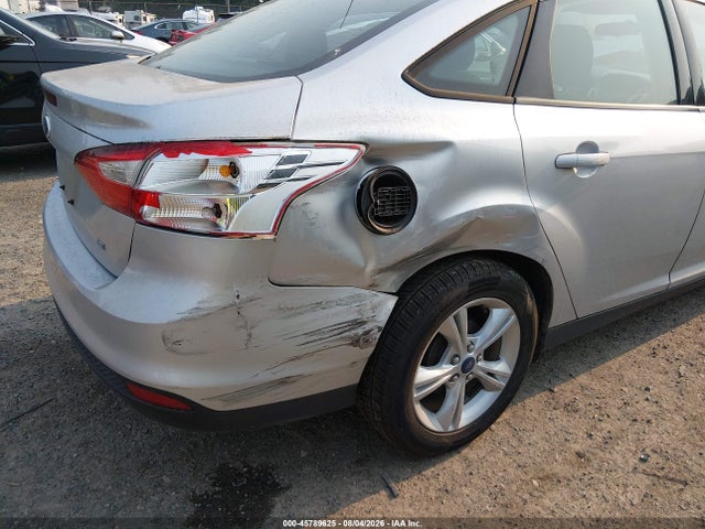 Ford FOCUS SE 2014 1FADP3F28EL391868 Image 6