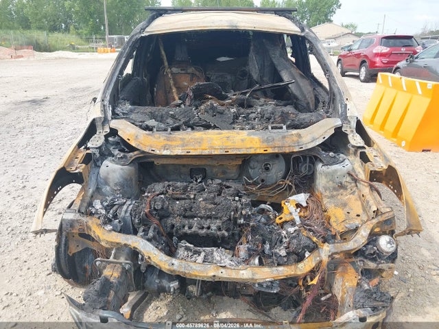 1FMCU0HD4JUA40886 Ford ESCAPE SEL