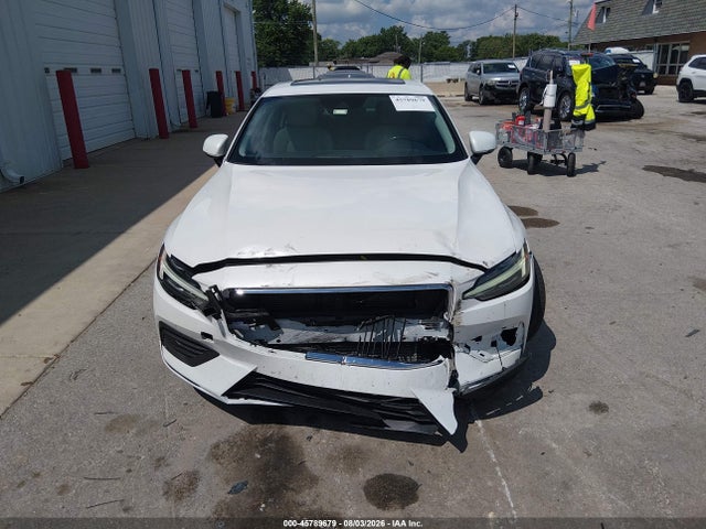 Продаж на аукціоні авто 2020 Volvo S60 T5 Momentum, vin: 7JR102FK9LG044181, номер лоту: 45789679