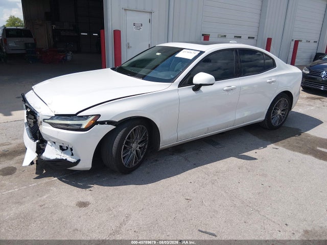Продаж на аукціоні авто 2020 Volvo S60 T5 Momentum, vin: 7JR102FK9LG044181, номер лоту: 45789679