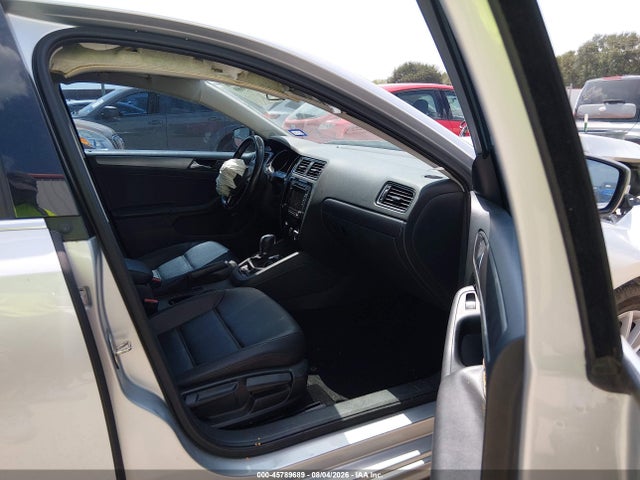 2015 Volkswagen Jetta 2.0l Tdi Se მანქანა იყიდება აუქციონზე, vin: 3VWLA7AJ5FM324686, აუქციონის ნომერი: 45789689