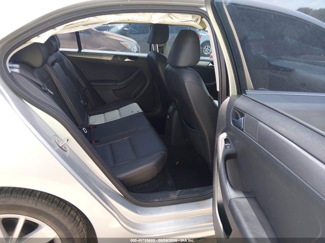 2015 Volkswagen Jetta 2.0l Tdi Se მანქანა იყიდება აუქციონზე, vin: 3VWLA7AJ5FM324686, აუქციონის ნომერი: 45789689