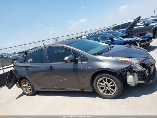 Toyota Prius Two 2016 JTDKBRFU5G3509902 Image 13