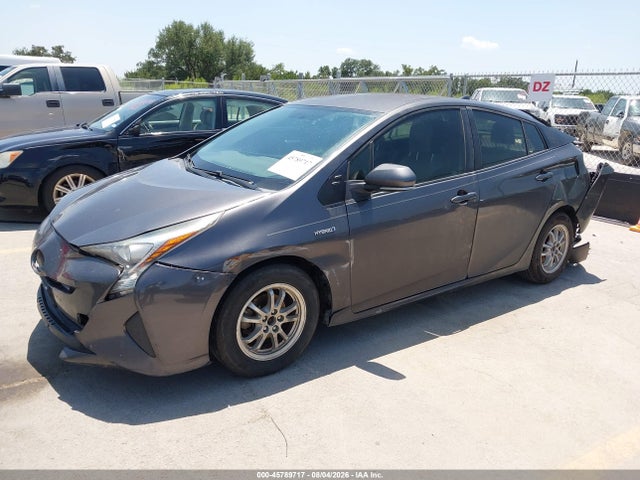Toyota Prius Two 2016 JTDKBRFU5G3509902 Image 2