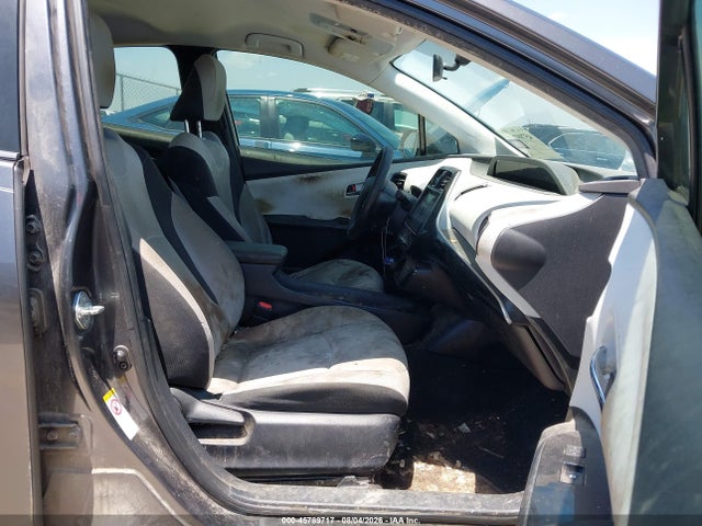 Toyota Prius Two 2016 JTDKBRFU5G3509902 Image 5