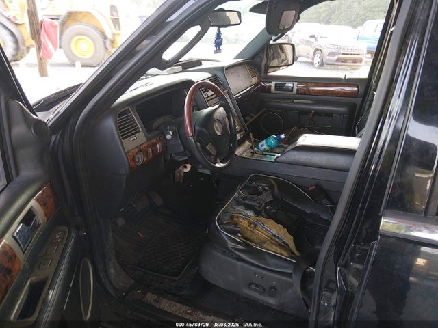 Продажа на аукционе авто 2006 Lincoln Navigator Luxury/ultimate, vin: 5LMFU27526LJ16151, номер лота: 45789729