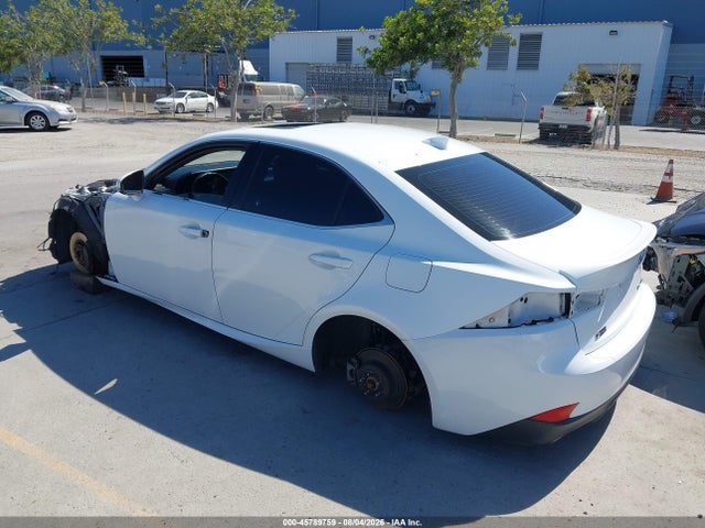 Lexus IS 200T 2017 JTHBA1D26H5043195 Image 3