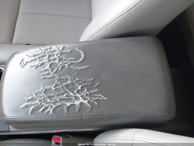 2010 Chrysler 300 Touring/signature Series/executive Series მანქანა იყიდება აუქციონზე, vin: 2C3CA5CV7AH180433, აუქციონის ნომერი: 45789770