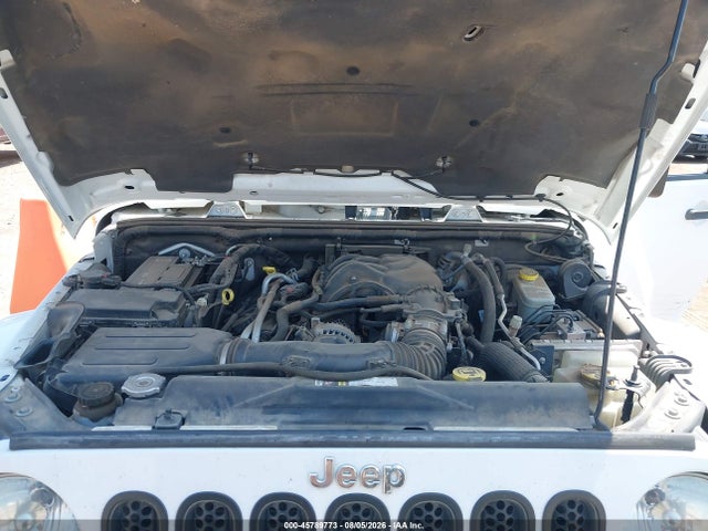 2015 Jeep Wrangler Unlimited Sahara მანქანა იყიდება აუქციონზე, vin: 1C4BJWEG2FL613064, აუქციონის ნომერი: 45789773