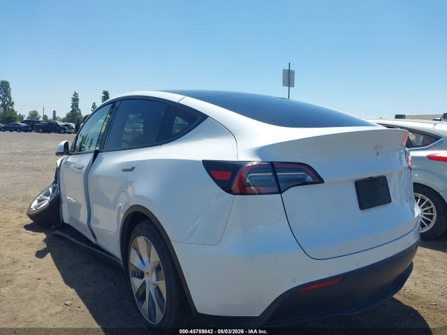 Продажа на аукционе авто 2022 Tesla Model Y Long Range Dual Motor All-wheel Drive, vin: 7SAYGDEE3NF370882, номер лота: 45789842