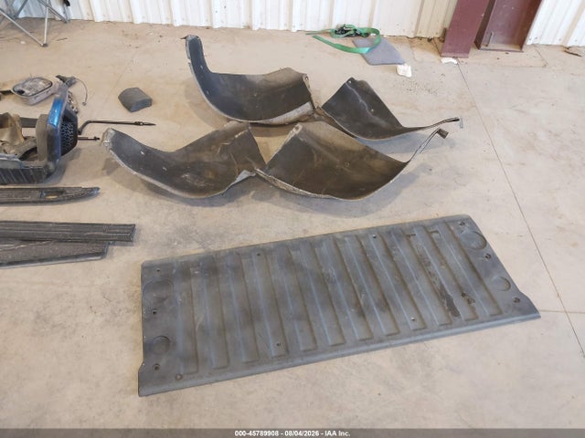 2022 Chevrolet Silverado 1500 4wd  Short Bed Rst მანქანა იყიდება აუქციონზე, vin: 1GCUDEED2NZ575301, აუქციონის ნომერი: 45789908
