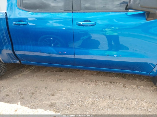 2022 Chevrolet Silverado 1500 4wd  Short Bed Rst მანქანა იყიდება აუქციონზე, vin: 1GCUDEED2NZ575301, აუქციონის ნომერი: 45789908