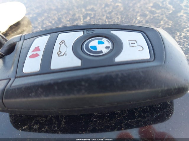 45789909 :رقم المزاد ، WBA8A9C39HK864567 vin ، 2017 Bmw 320i مزاد بيع