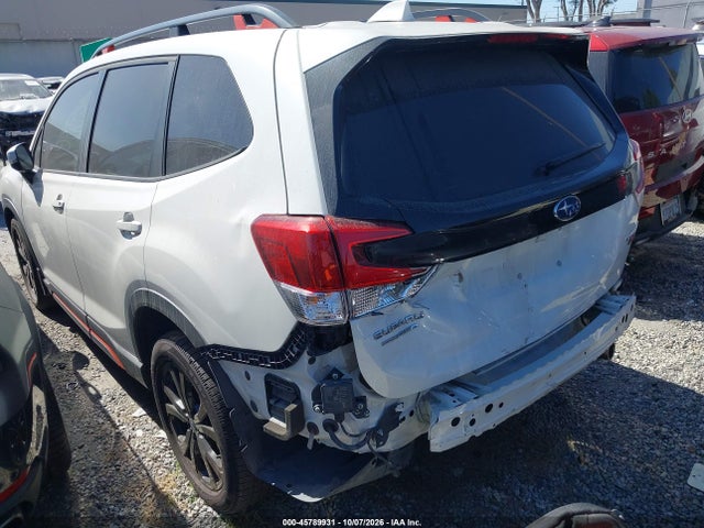 Subaru Forester Sport 2019 JF2SKAKC4KH567379 Image 3